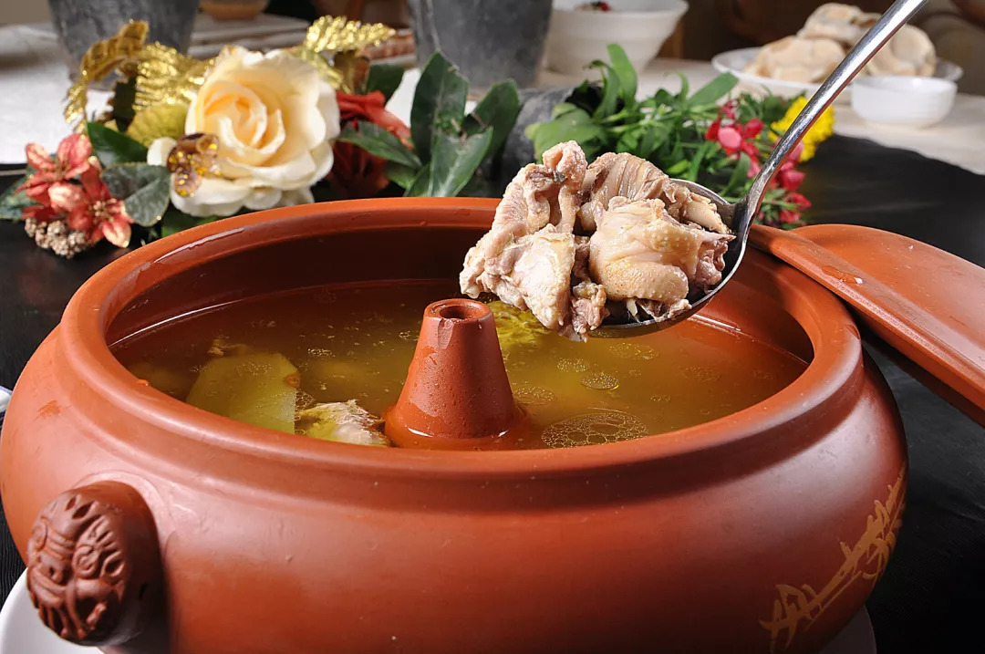 春节去云南哪里最好玩,云南春节人少旅游推荐