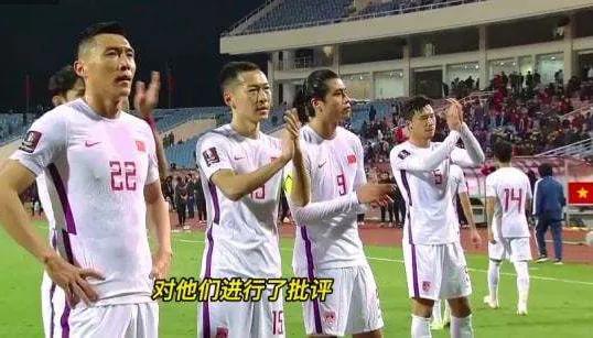 冯巩男足幽默段子,冯巩最新调侃足球的视频