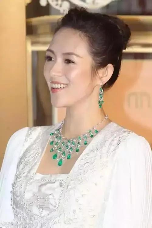 国际巨星章子怡,章子怡3000万的戒指