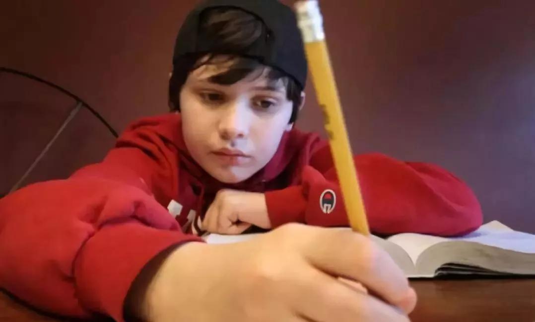 鑷棴鐥囧瀛愬浜嗗洓骞寸粦闉嬪甫,鑷棴鐥囧涔犵郴闉嬪甫