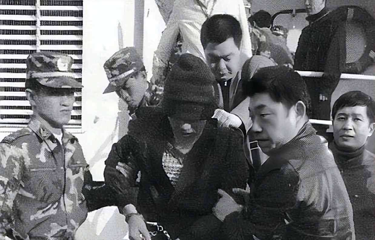 1987年女特工炸毁客机,韩国女间谍炸飞机事件