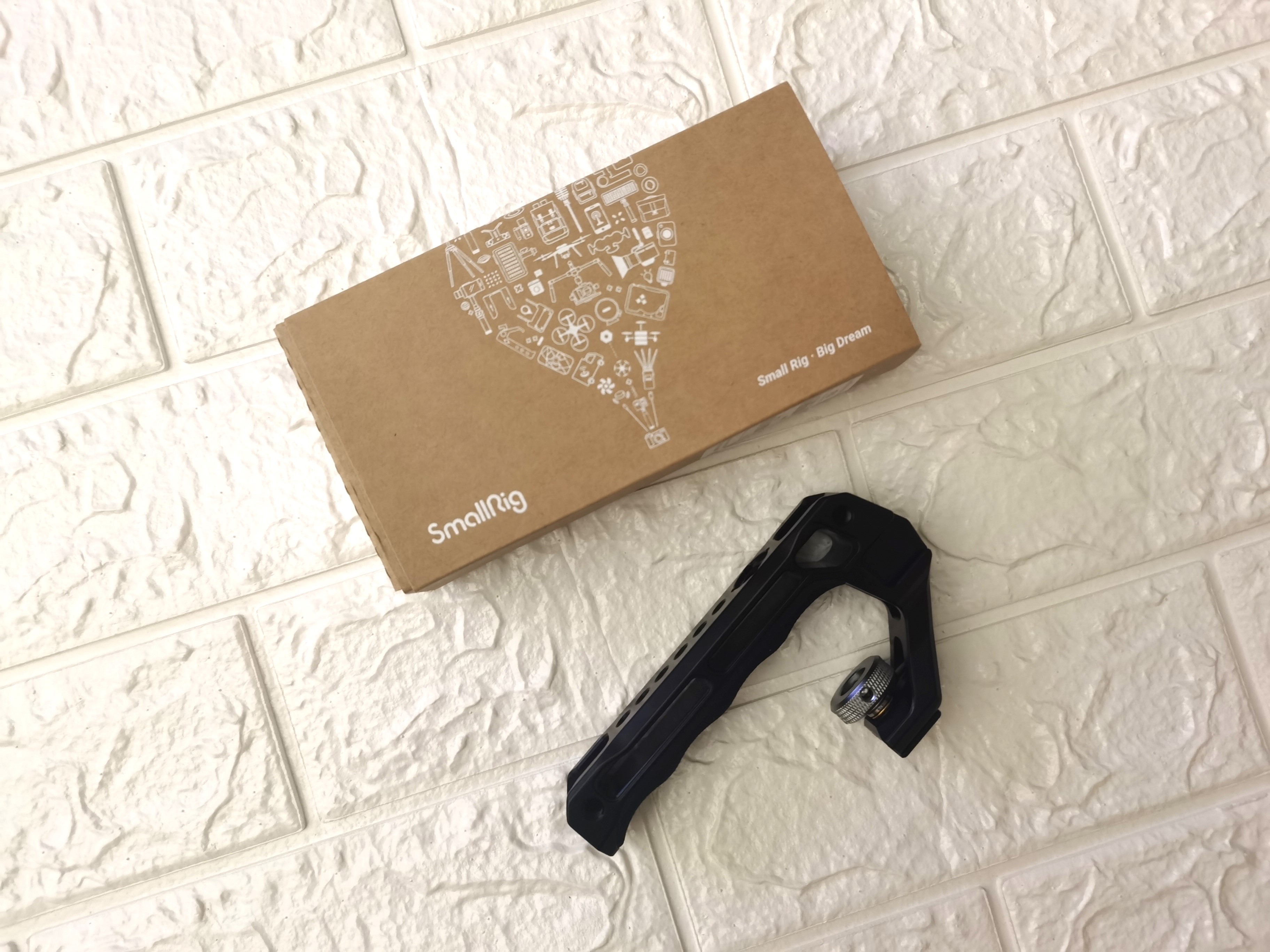 入门碳纤维三脚架推荐,斯莫格三脚架碳纤维和铝合金