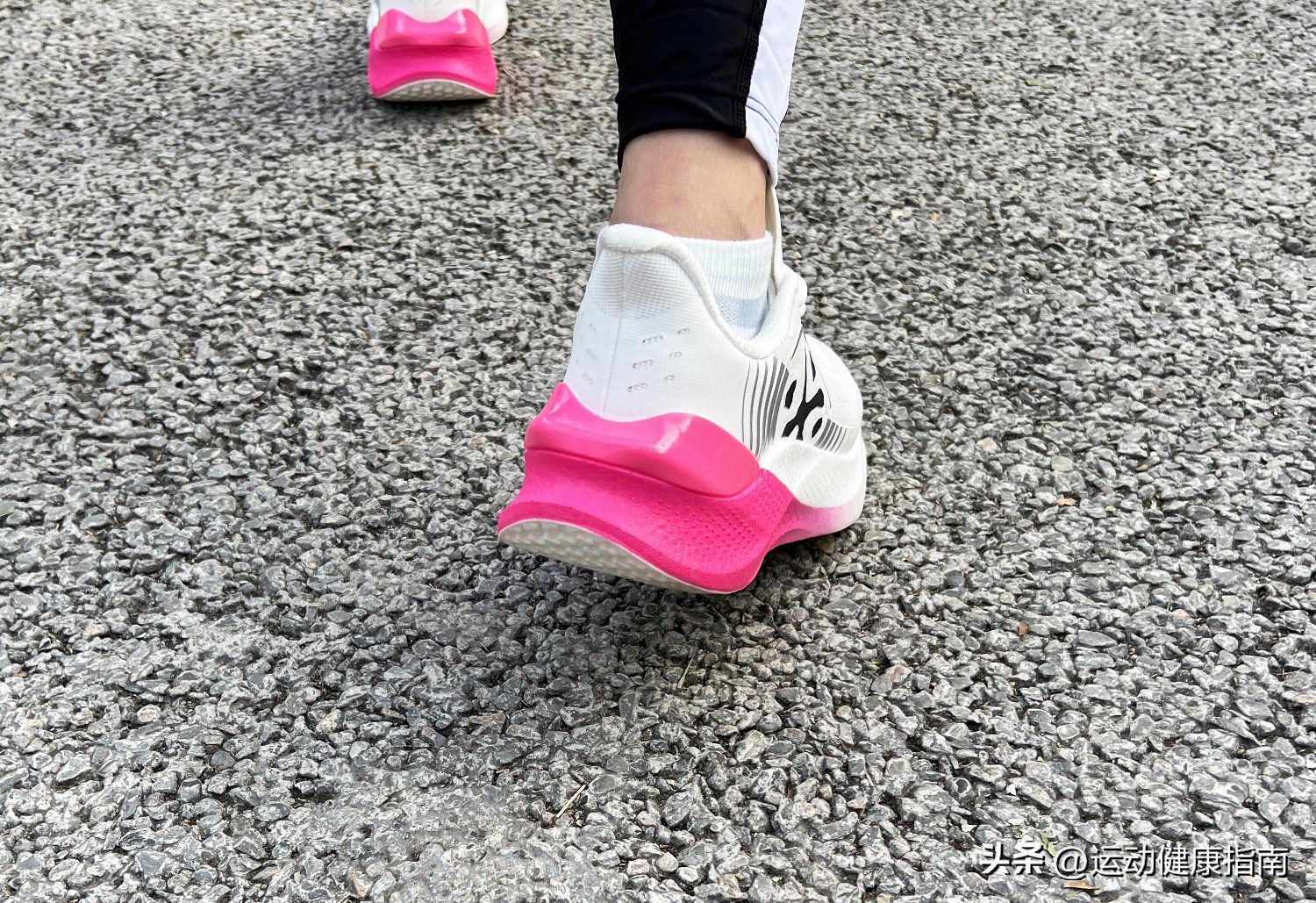 马拉松爱好者爱穿的跑鞋,必迈最强碳板跑鞋