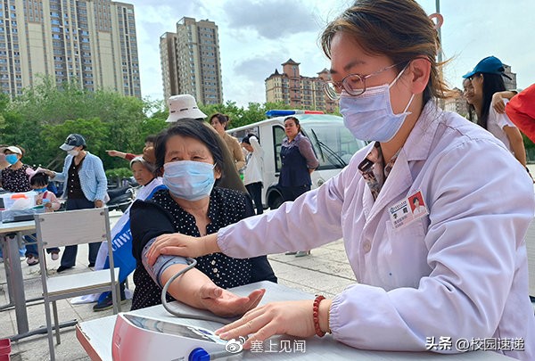 社区助残助老服务 (助老助残进社区服务活动)