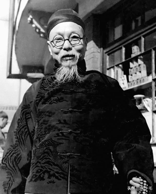 日军日记：*安妇慰**不服从管教，我很愤怒，用*刀刺**插入她的*体下**,2