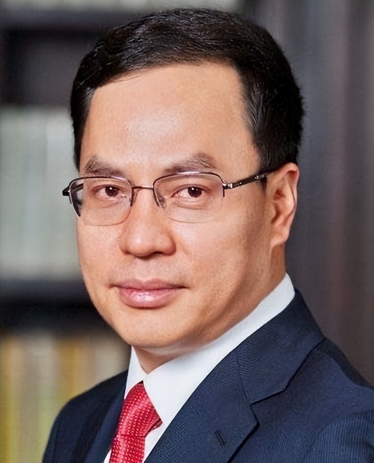 名校学霸毕业4000月薪,清华学霸拿到5亿融资