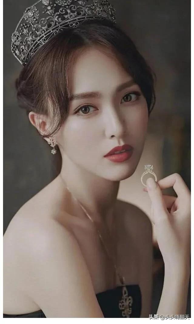 唐嫣御姐范惊艳全场,唐嫣御姐范造型