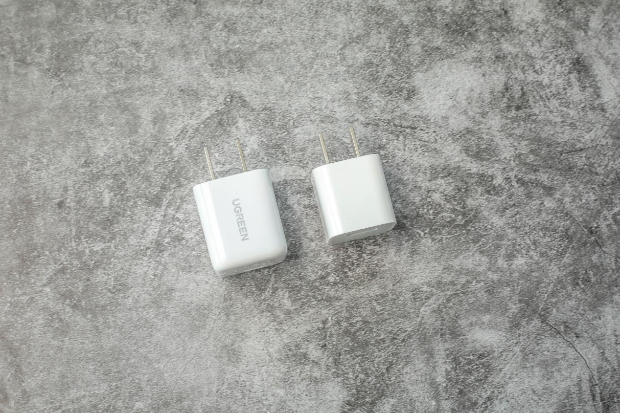 苹果30w充电器快充原装正品拆解,苹果充电器快充原装正品拆解