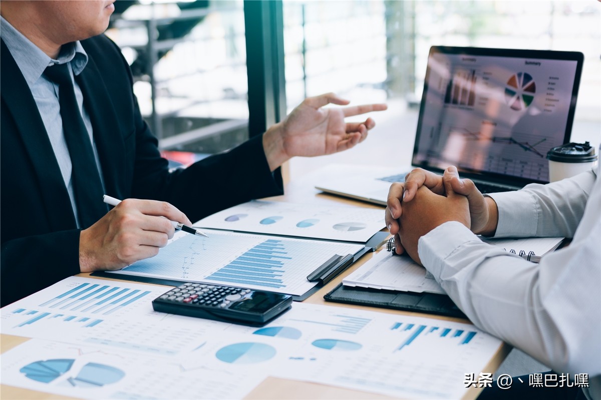 如果工作不开心你考虑换工作吗,工作氛围压抑要不要换工作