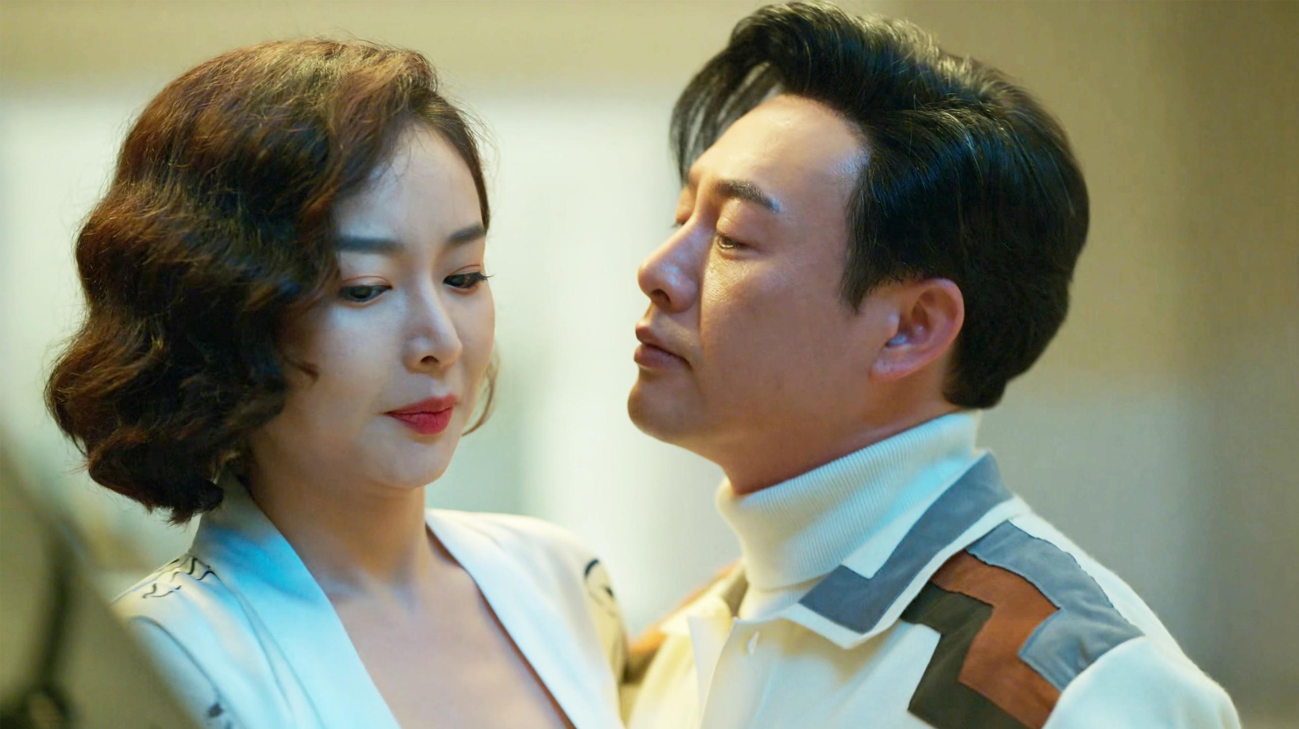 大嫂高叶刚翻红,大嫂高叶成名