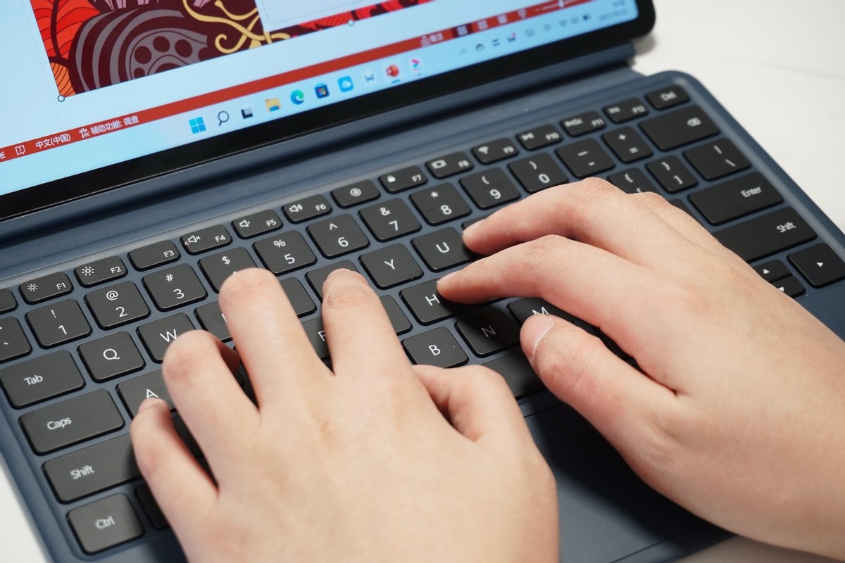 华为平板二合一电脑matebooke,华为matebooke二合一笔记本