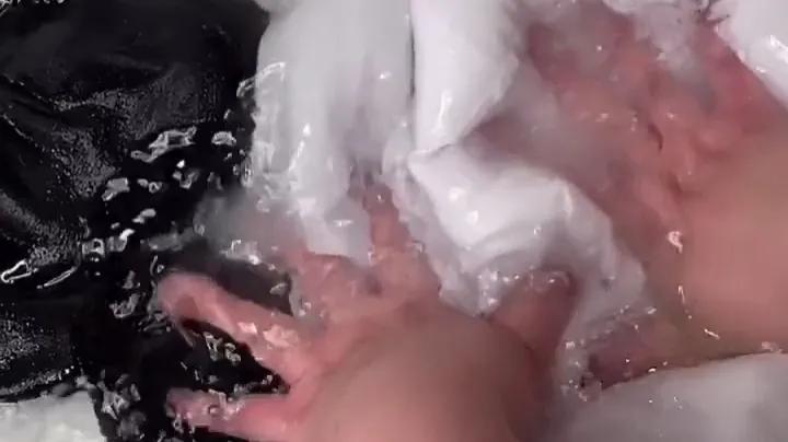 食盐怎么清理,食盐清洗衣物妙招