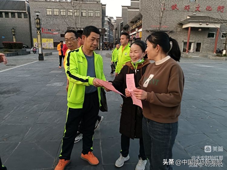 向雷锋同志学习60周年纪念活动,向雷锋同志学习题词视频