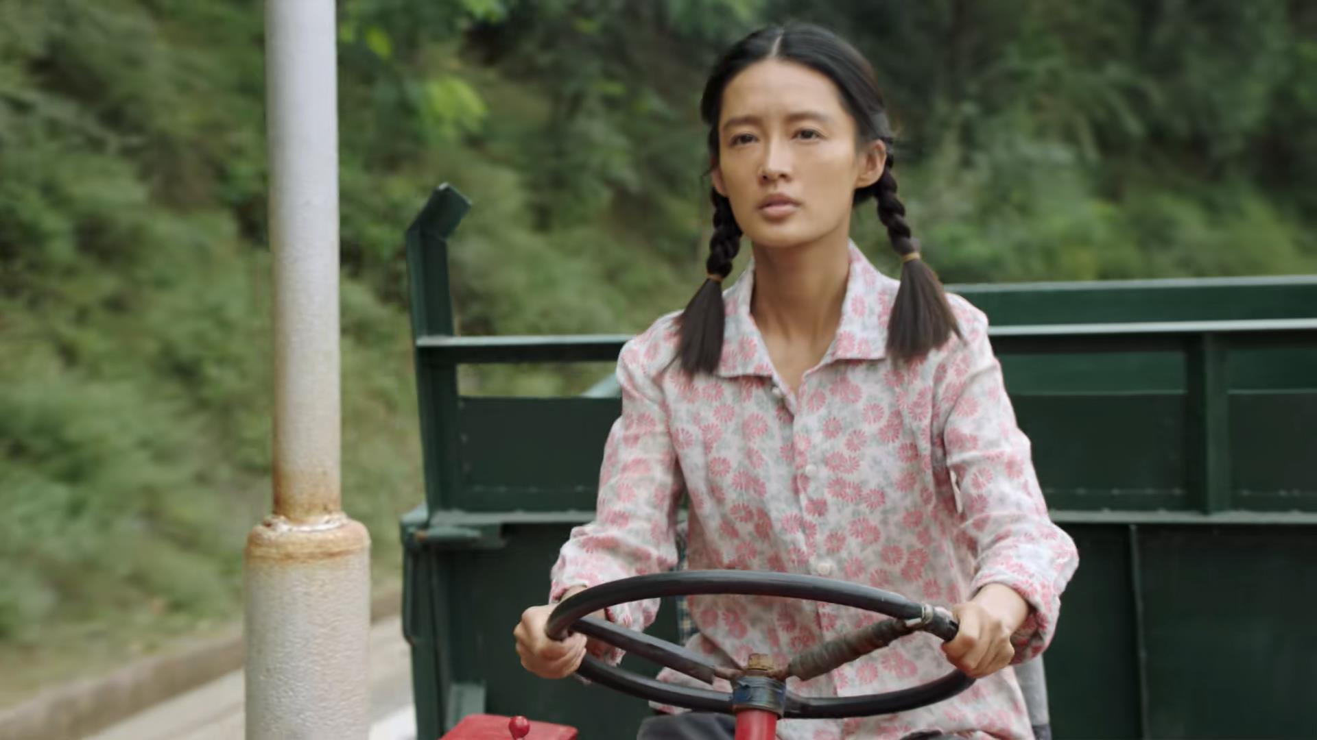 《他是谁》被人民网点名！既有夸又有批评，言辞直戳剧方肺管子