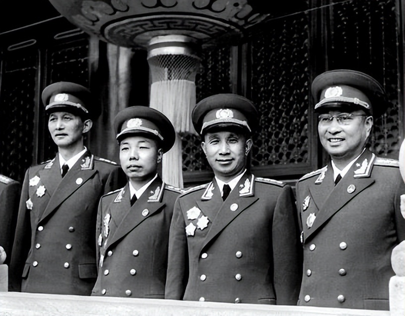 55式校官礼服全套,55式海军将军礼服