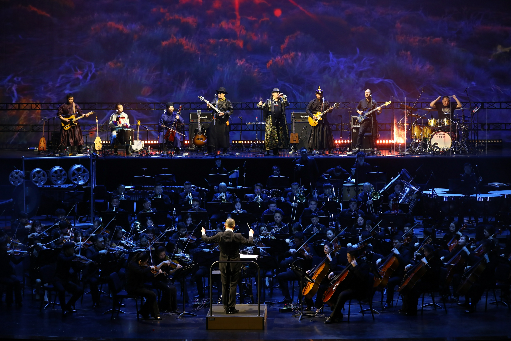 当时社会下，人们对权力、荣耀、战争以及政治变革的感受