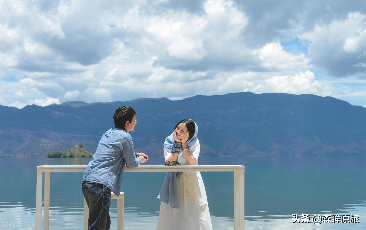 欢喜冤家互怼出真爱,男生真心喜欢你的十种表现