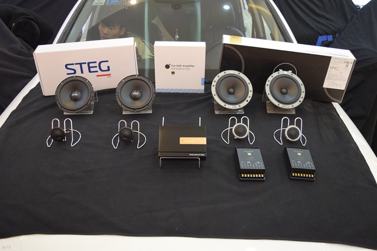 奥迪A4L音响改装丹拿喇叭，美妙音质让人如临现场！昆明发烧友