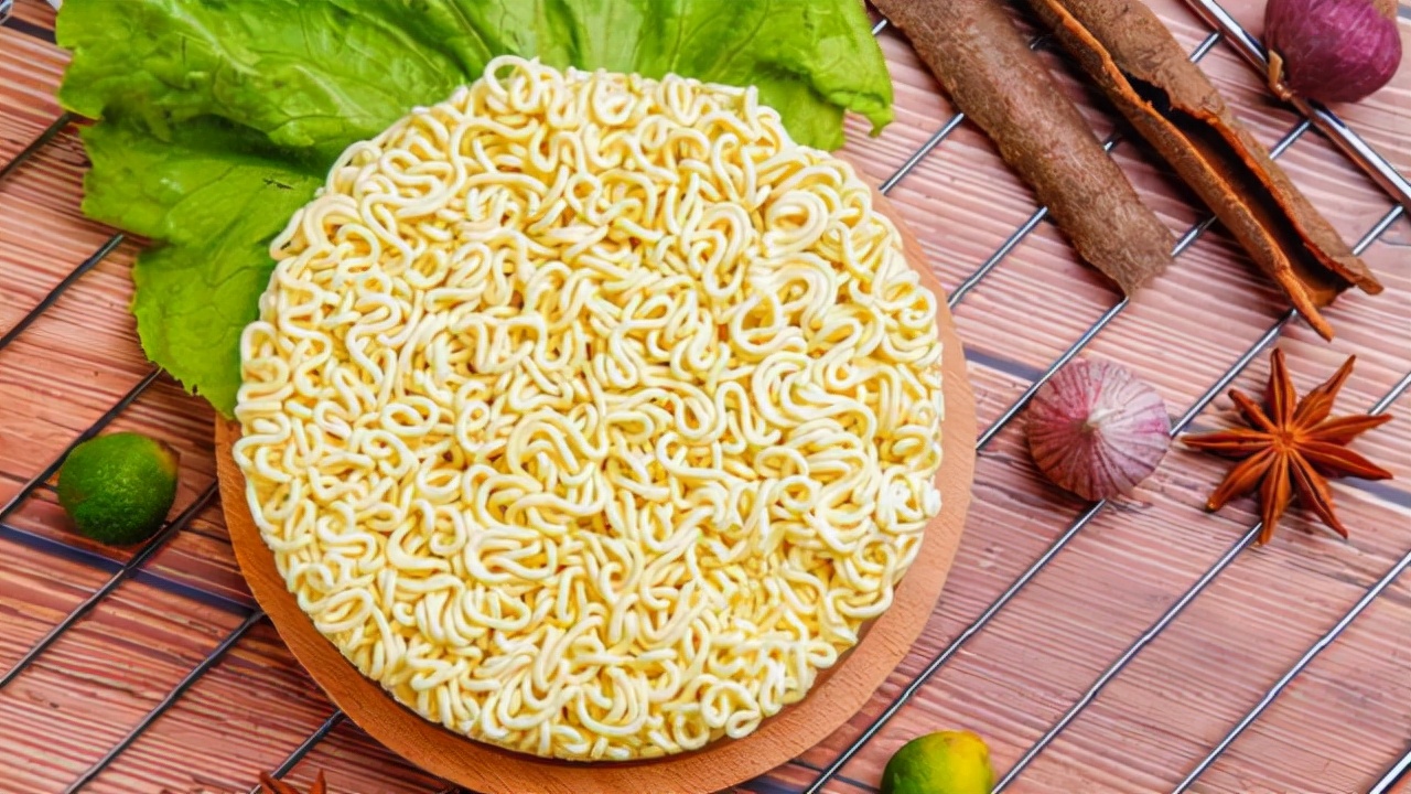 国货之光的方便面也能翻车,国货之光白象方便面之逆袭