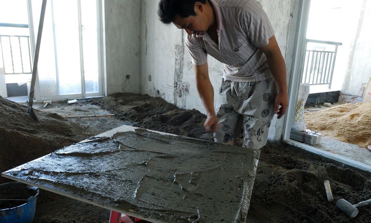 为什么装修师傅不建议用瓷砖胶,装修师傅用瓷砖胶多