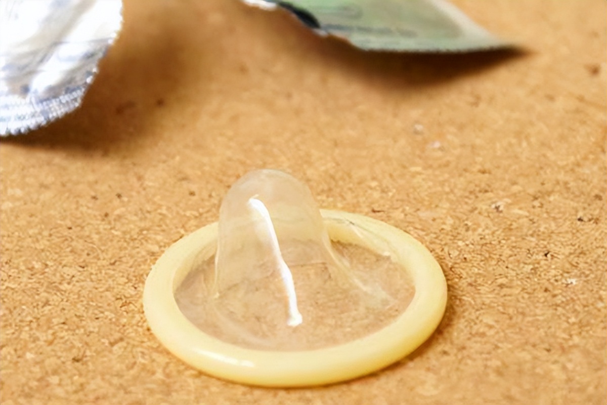 同样价格买一套大的还是两套小的,同样的价格买套三还是套四