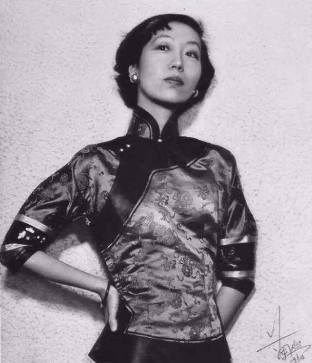 第一炉香张爱玲电影,第一炉香张爱玲经典作品