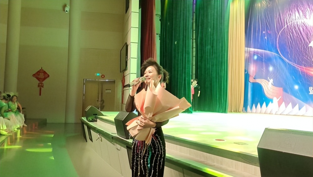 永不褪色的青春朗诵,永不褪色的青春节目