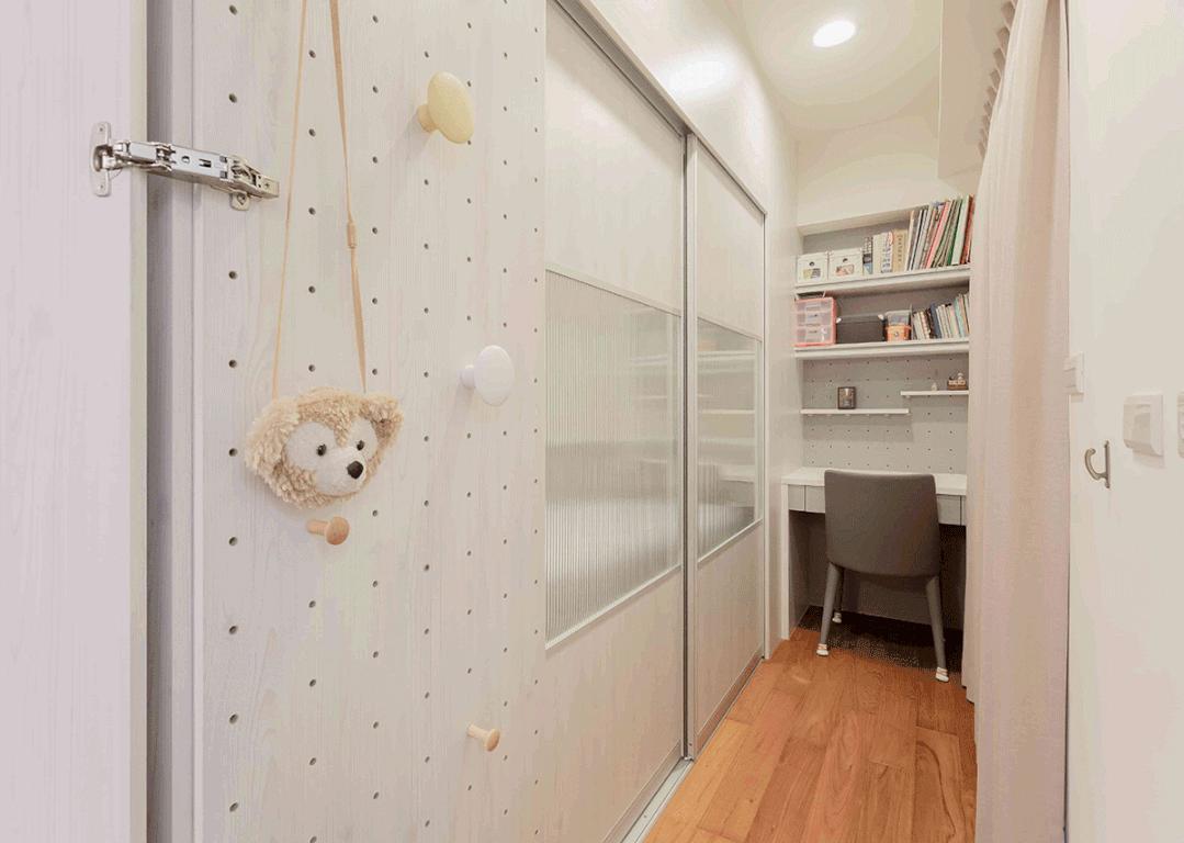 精装房如何打全屋柜子,实用70平方两室一厅全屋打柜子