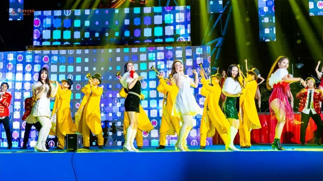 厦门方特烟花表演时间,厦门方特梦幻王国烟花秀