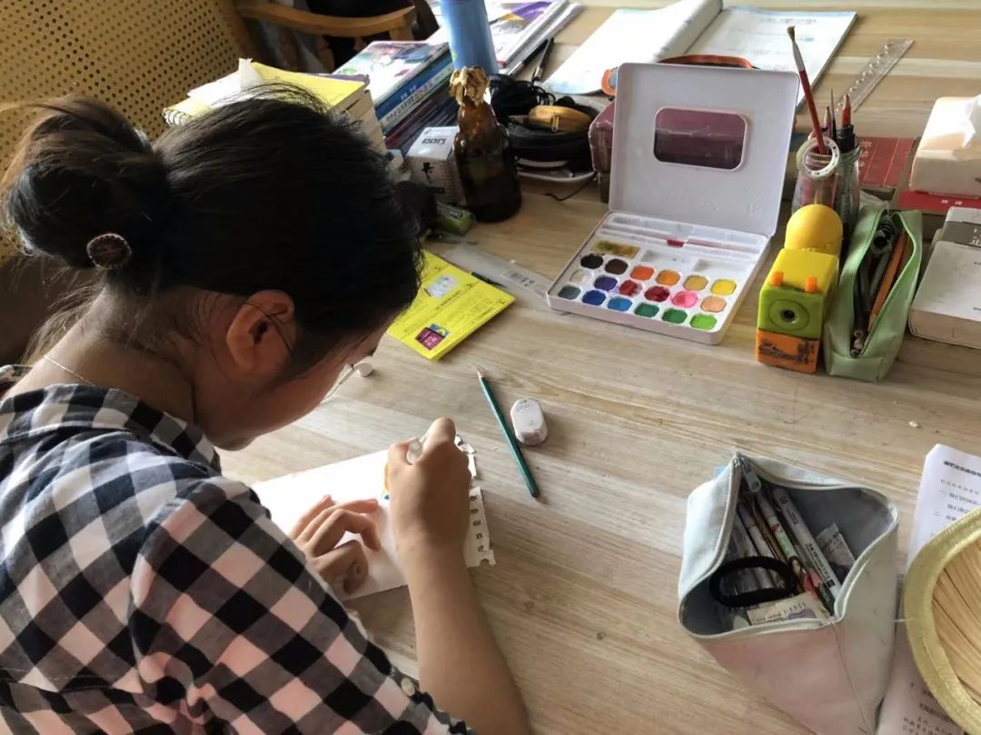 自由、喜悦与爱：青兵老师和他的两个从未上过学的孩子