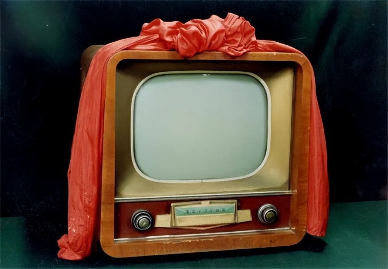 毛*东泽**时代的十大名牌，太珍贵了，你用过几种？