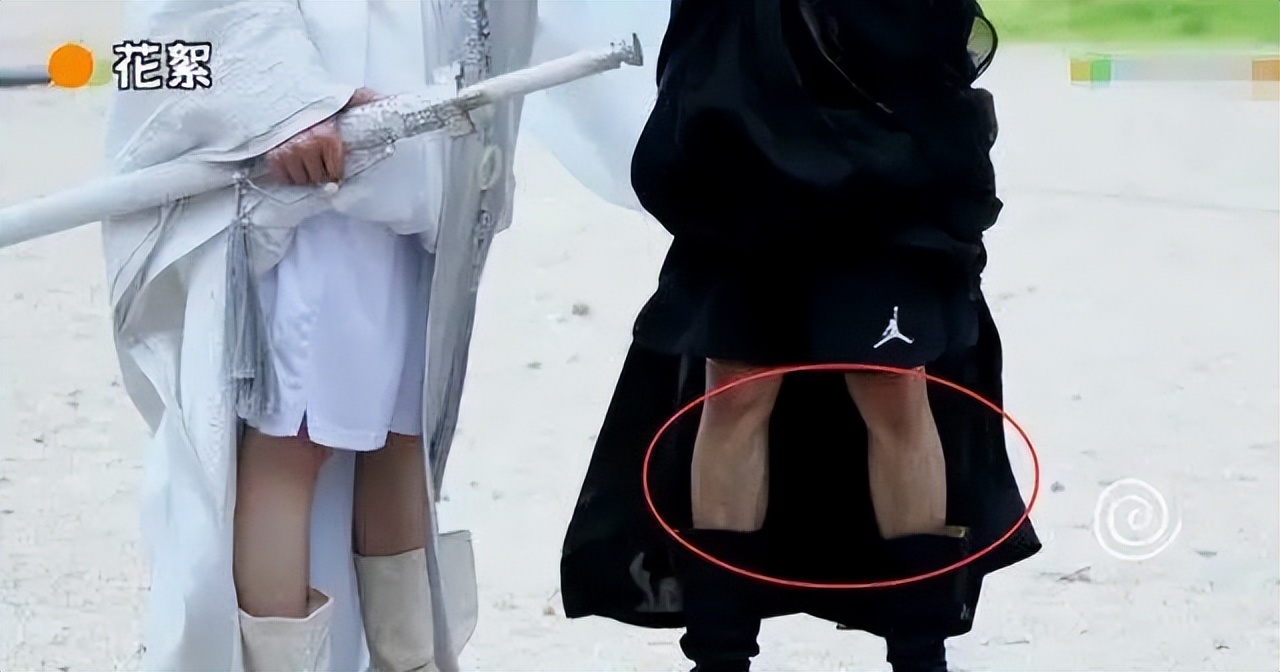 空气骑马、劈叉抱、鸟替，电视剧不敢拍的全景，真的不会笑场吗？