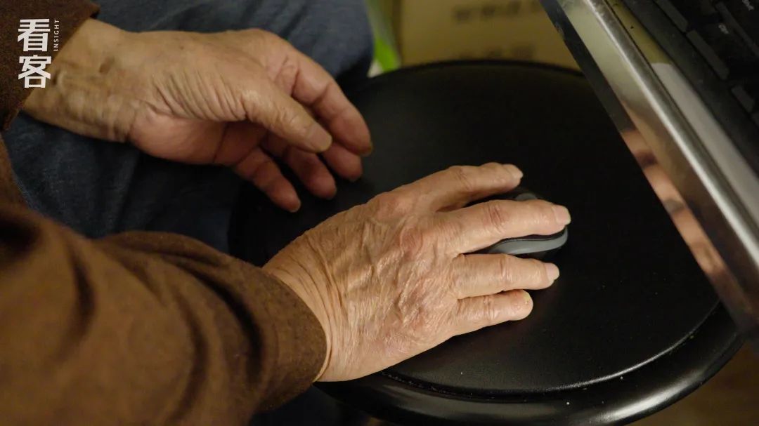 开歼20飞行员可以考驾照吗,1982年试飞员歼8