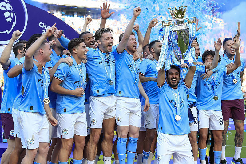 曼城首夺英超冠军视频回放,曼城称霸足总杯瓜帅激动落泪