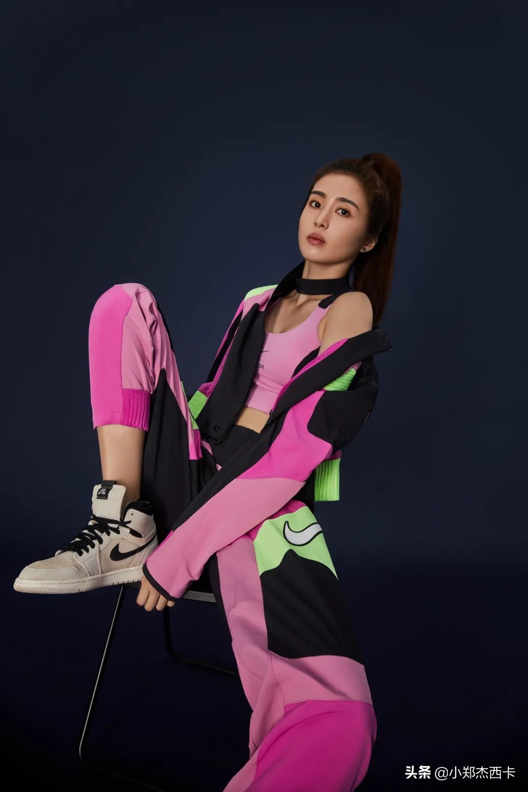 刚夺冠,刚刚夺冠