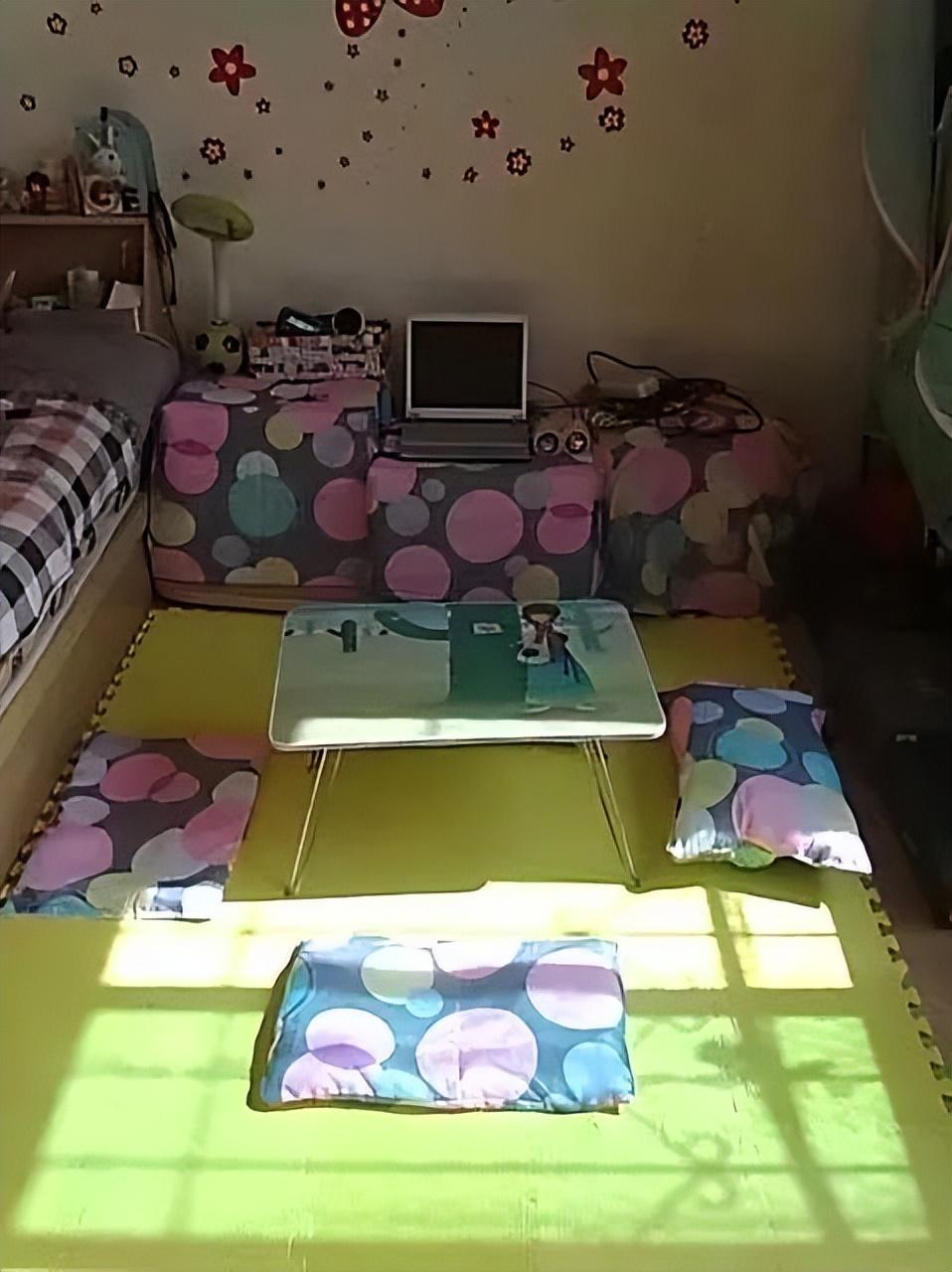 大专课上，老师教我洗澡、避孕、正常做人