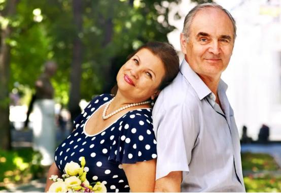 老年人的夫妻生活，可以坚持到多大年龄？4个建议需要听一听