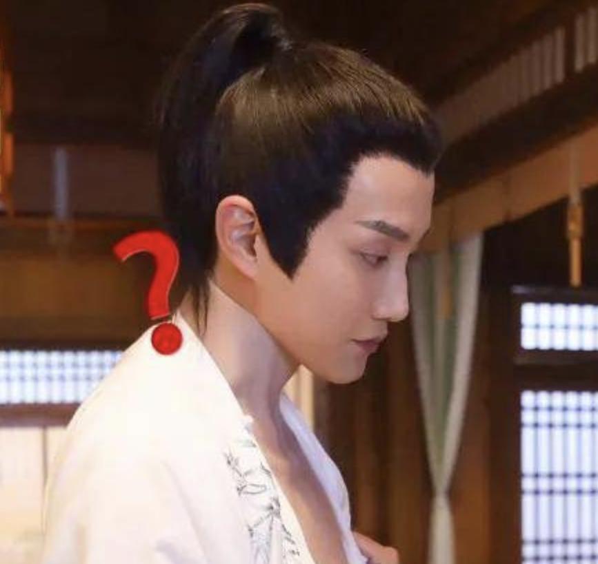 娱乐圈还有哪些假臀假肌肉,假臀假肌肉假肩膀的明星们