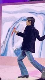 华语乐坛永远的神华晨宇无字歌,华晨宇唱歌太投入网友评论像抽筋