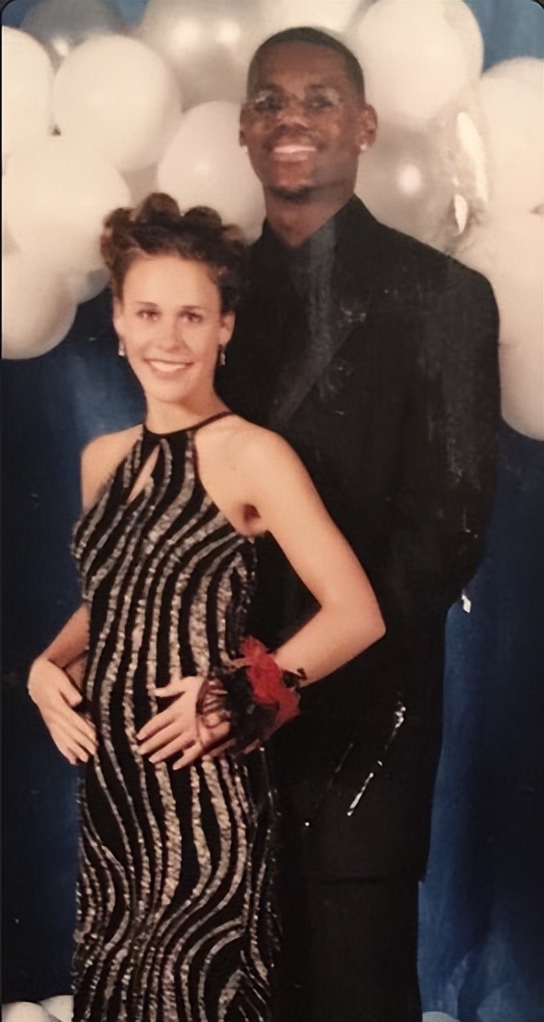 詹姆斯儿子事件结果,詹姆斯白人女友