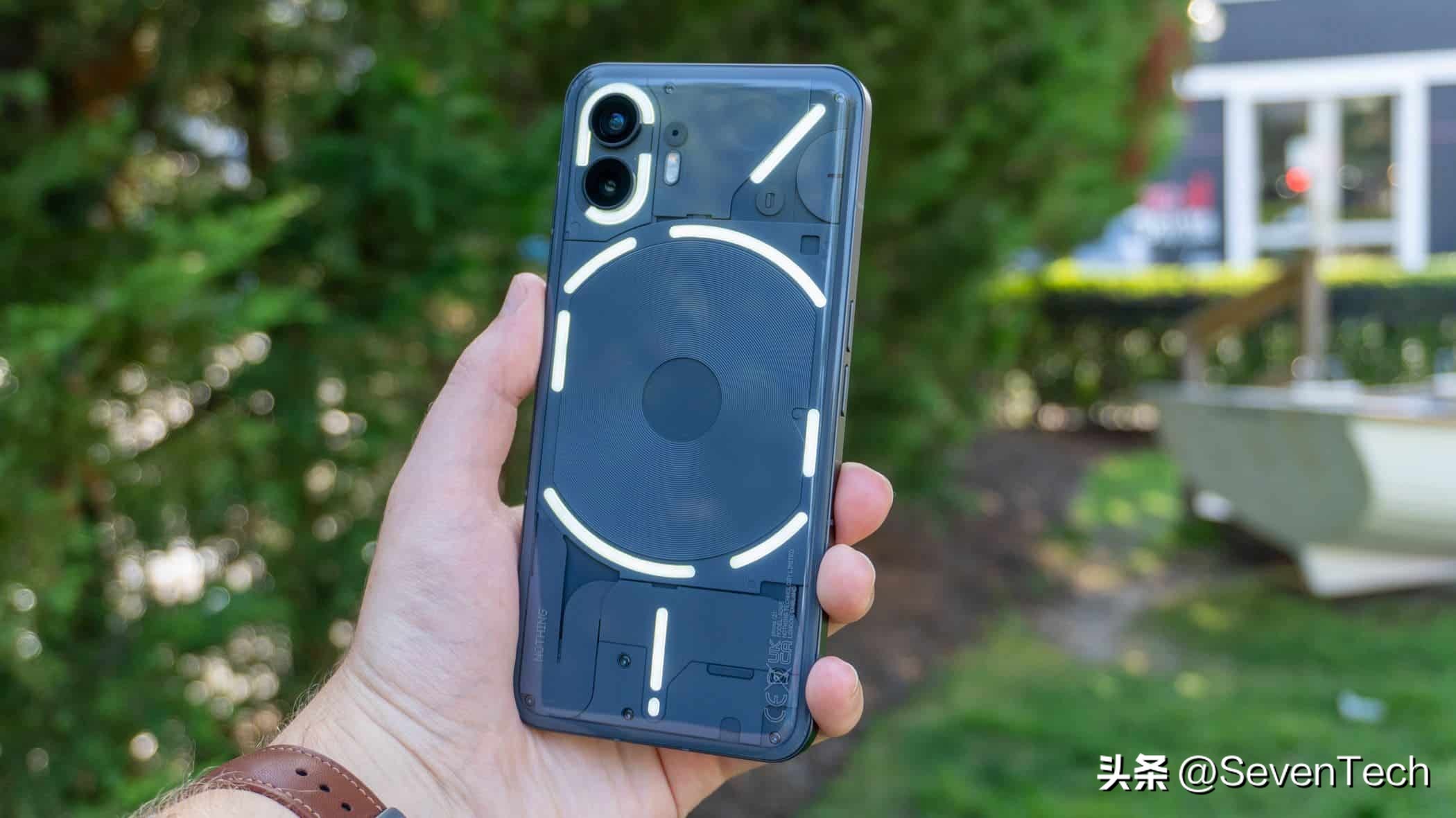 安卓14首批支持机型,手机能自己升级android14