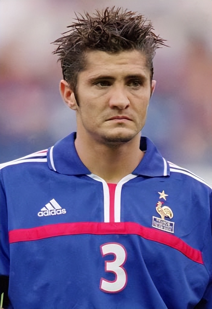 近十年最佳左后卫是谁,历史最强十大右后卫