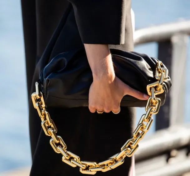 今年流行纯金链款式,颈链饰品推荐最新款金属