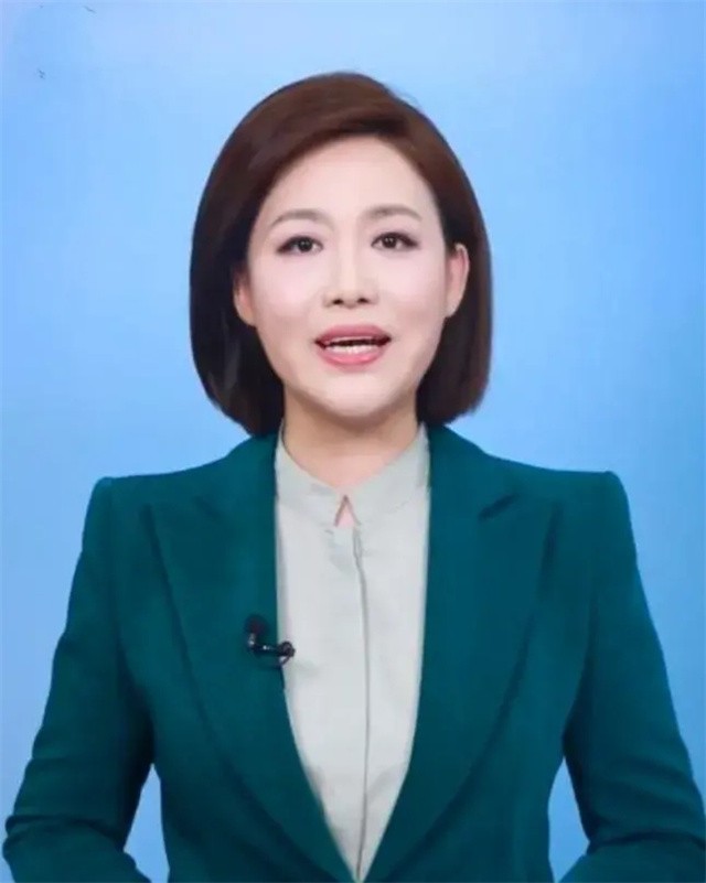 央视播音员郑丽近照,央视新闻播音主持人郑丽