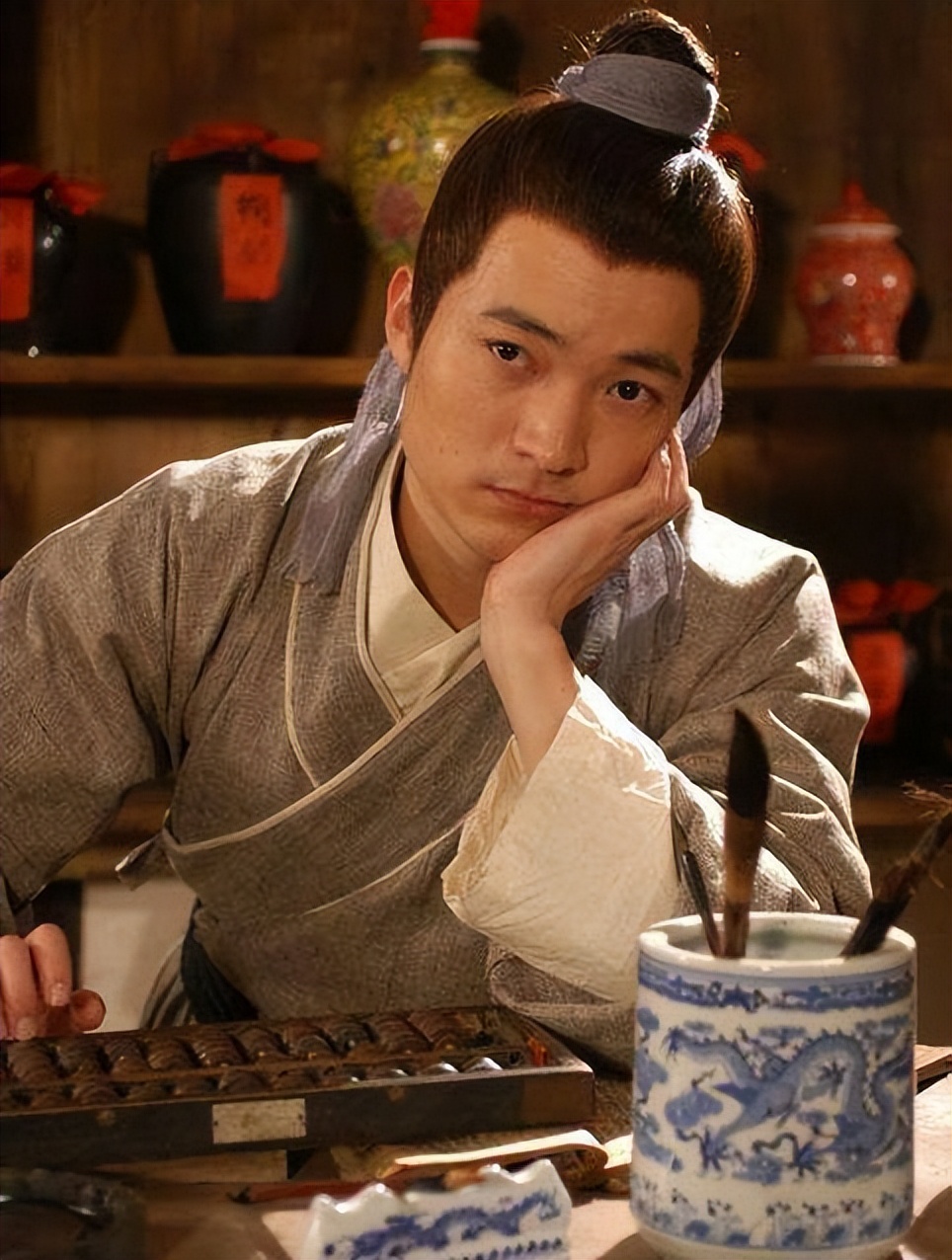 表面绅士的人背地里却是大坏蛋,9位有家暴倾向的男星