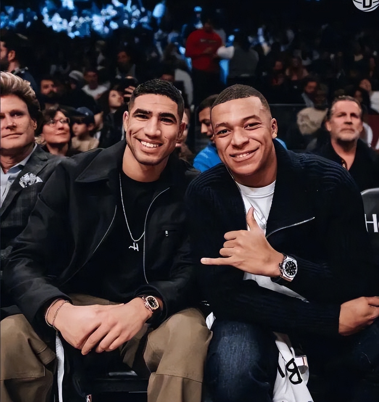 c罗排过福布斯第一名吗,c罗皇马对战巴萨3-1全场回放