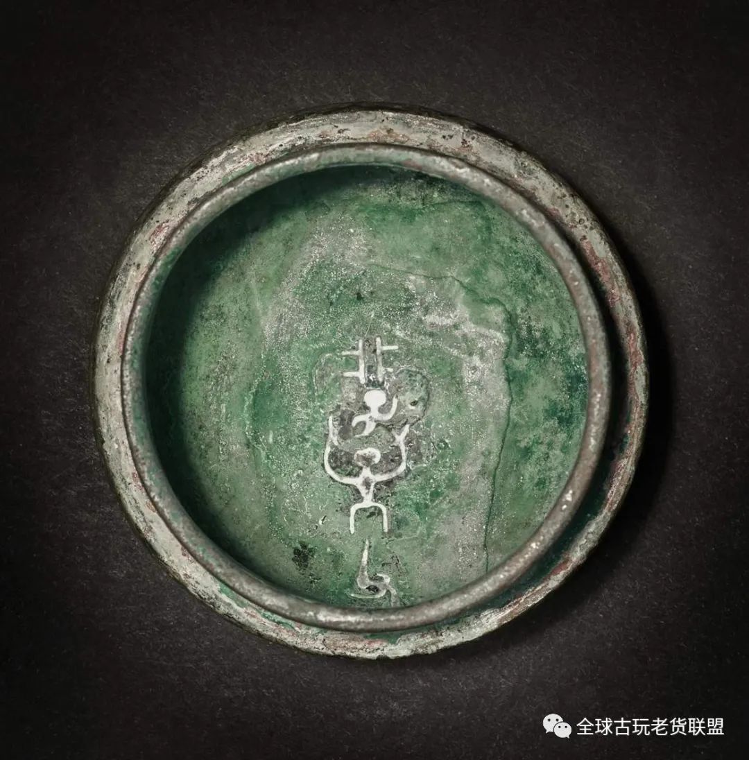 一言九鼎大名鼎鼎的意思,一言九鼎大名鼎鼎是什么意思