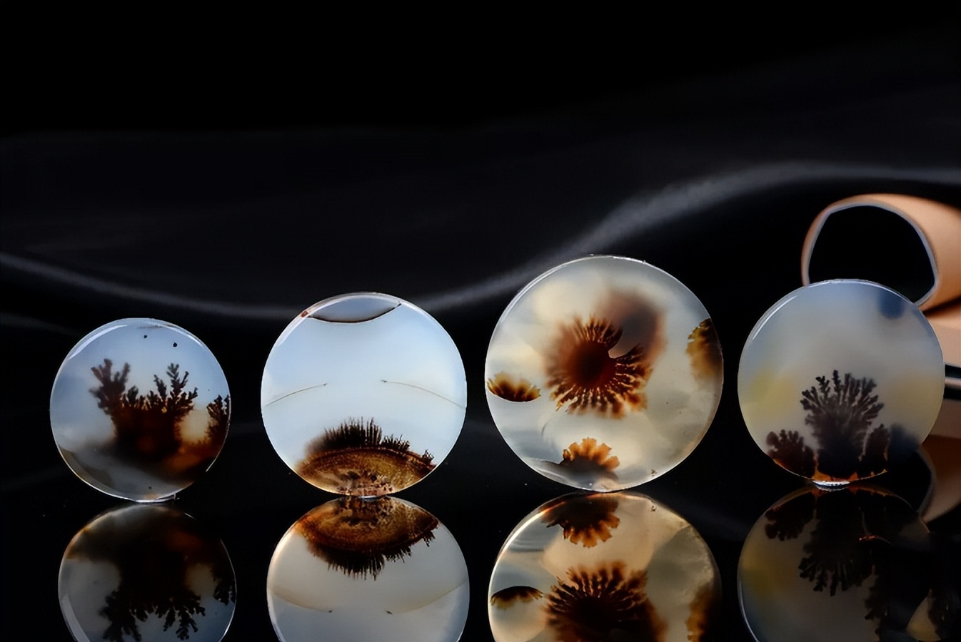 戈壁之花玛瑙,特别圆的戈壁玛瑙