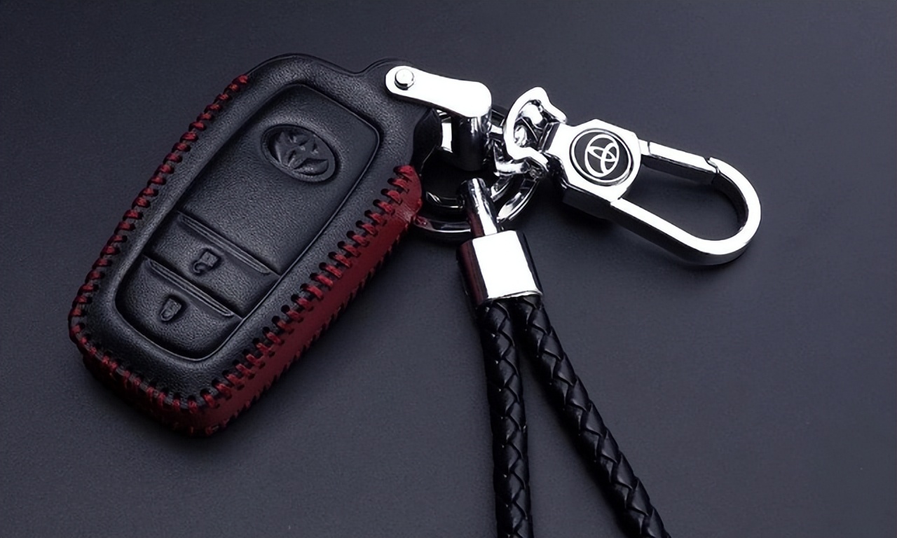 不小心反锁门忘记带钥匙怎么办,不小心忘带钥匙出门怎么办