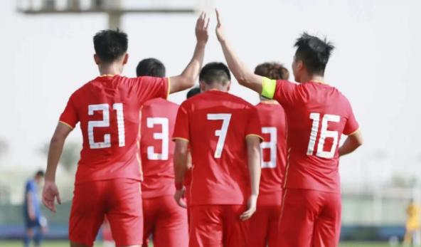 鎰熷姩涓浗鏉庨搧,鎰熷姩涓浗瓒崇悆鏁欑粌